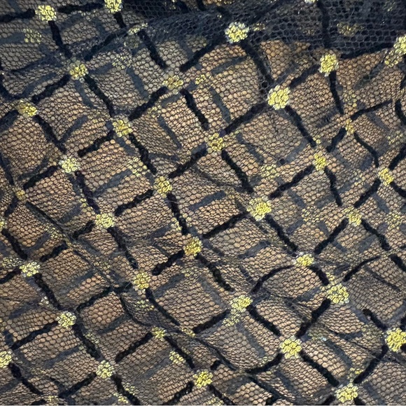 Pretty Little Thing bodysuit - Picture 2 of 9